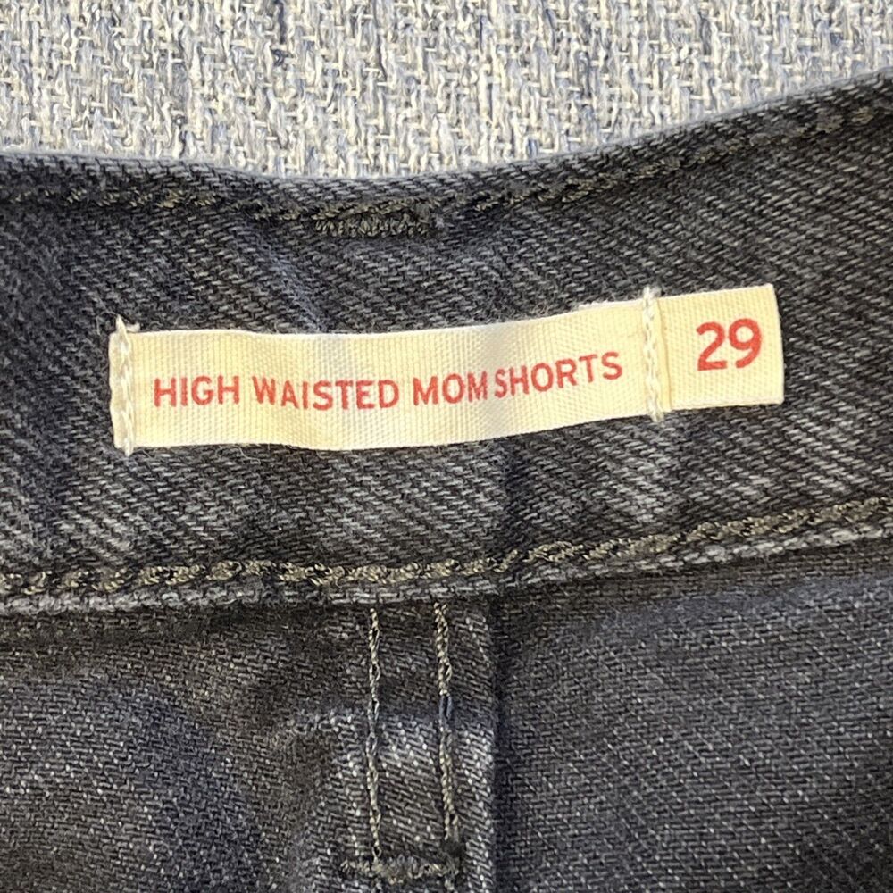 Levi’s High Waisted Mom Shorts  Black Denim Size 29 - Picture 5 of 8